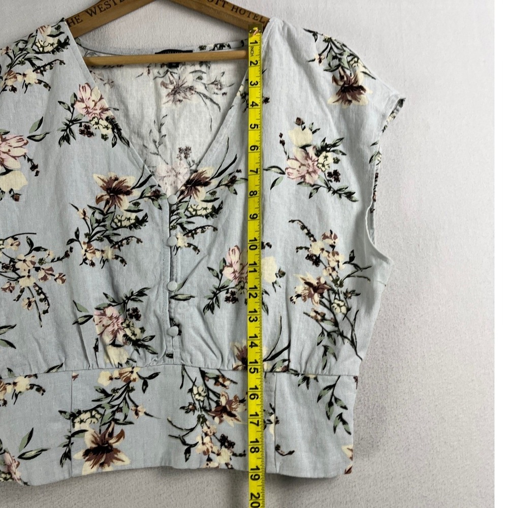 Womens Floral Linen Blend V-Neck Button Front Smocked Crop Top Blue M - Picture 7 of 8